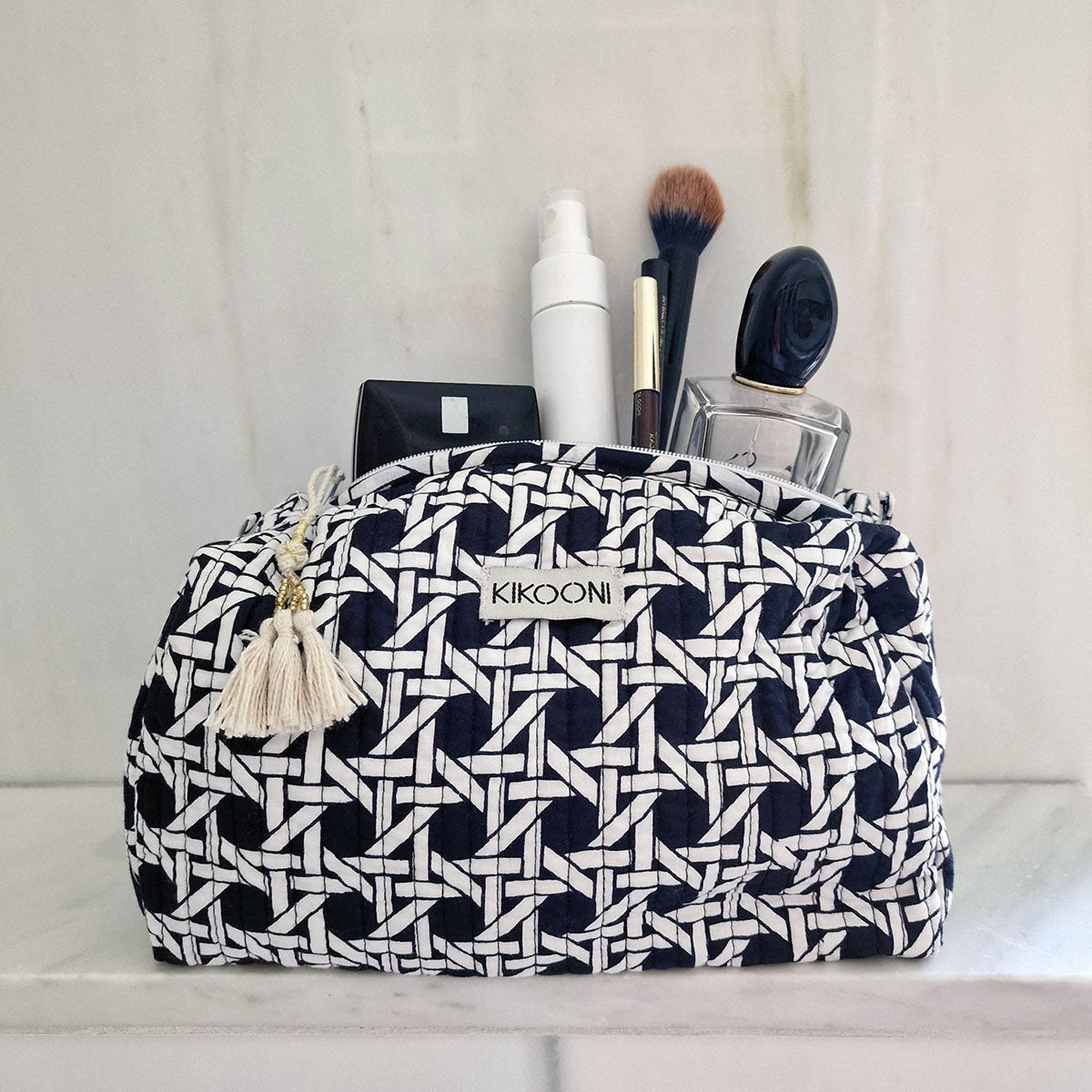 Handmade cosmetic bag "the Tree"