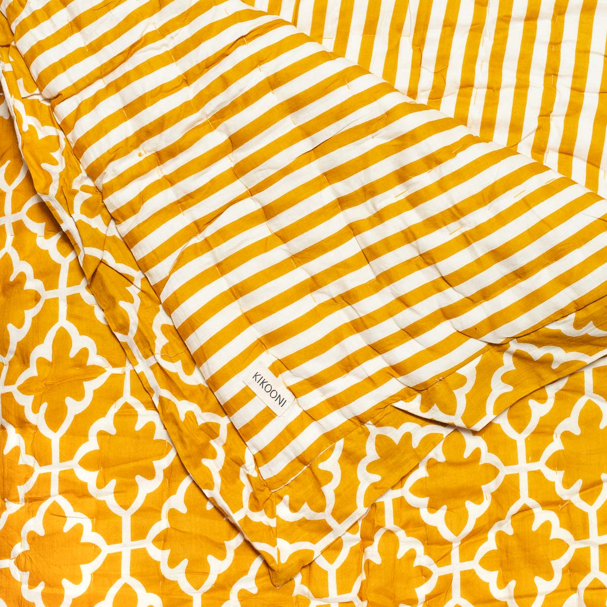 XXL Quilt "Golden Magic" - King Size Bedspread