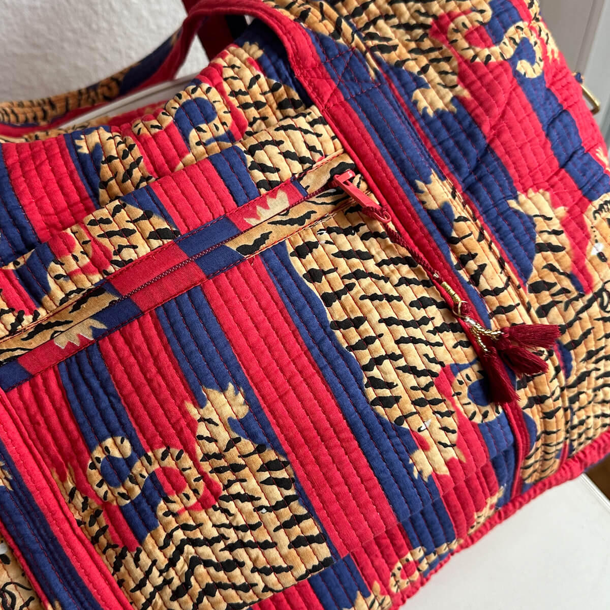 Large travel bag "Poppy Tiger Diva"