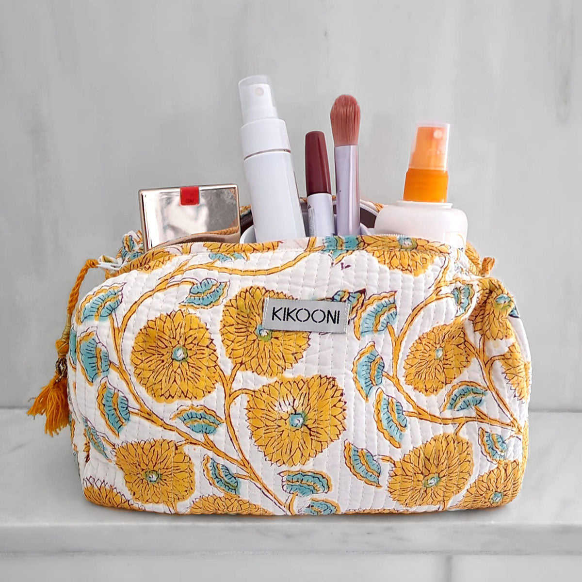 Handmade cosmetic bag "Shiki Mi"