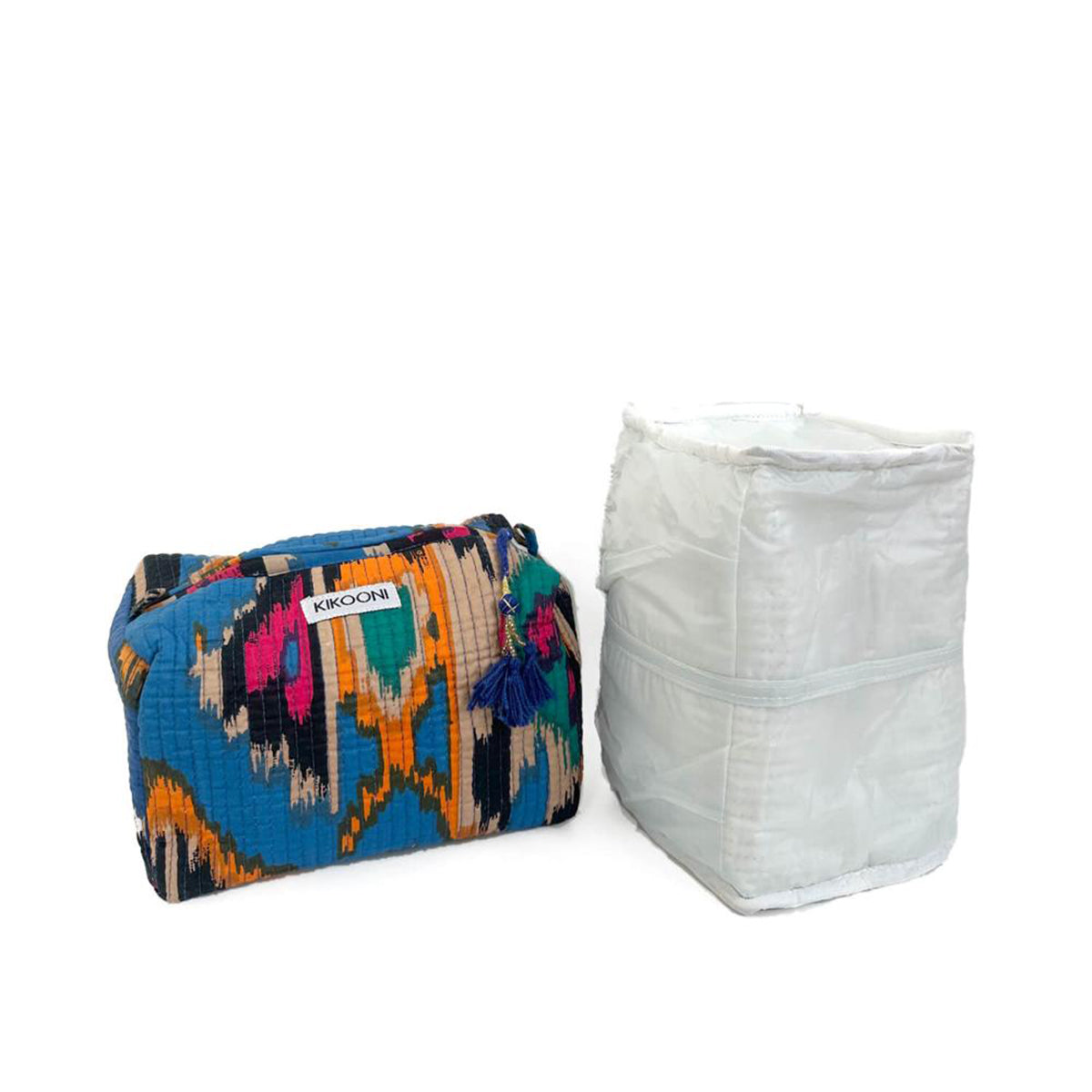 Handgemachte kleine Kosmetiktasche "blue Ikat"