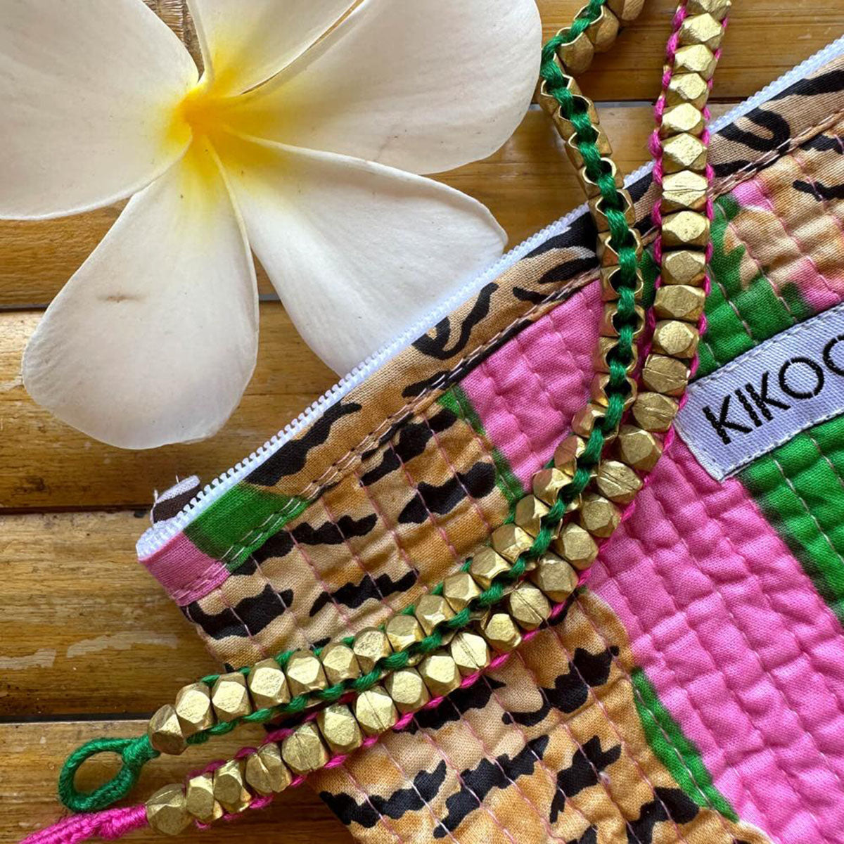 Handcrafted Dokra bracelet "Solid Love"