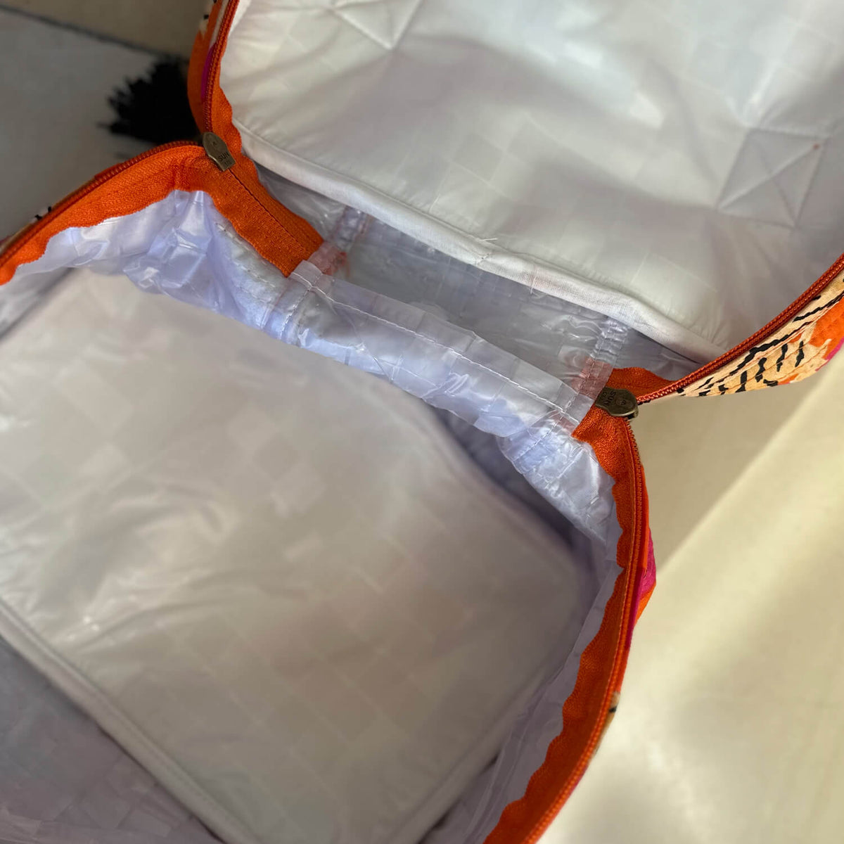 Large cosmetic bag BIG BEAUTY "Poppy Tiger"