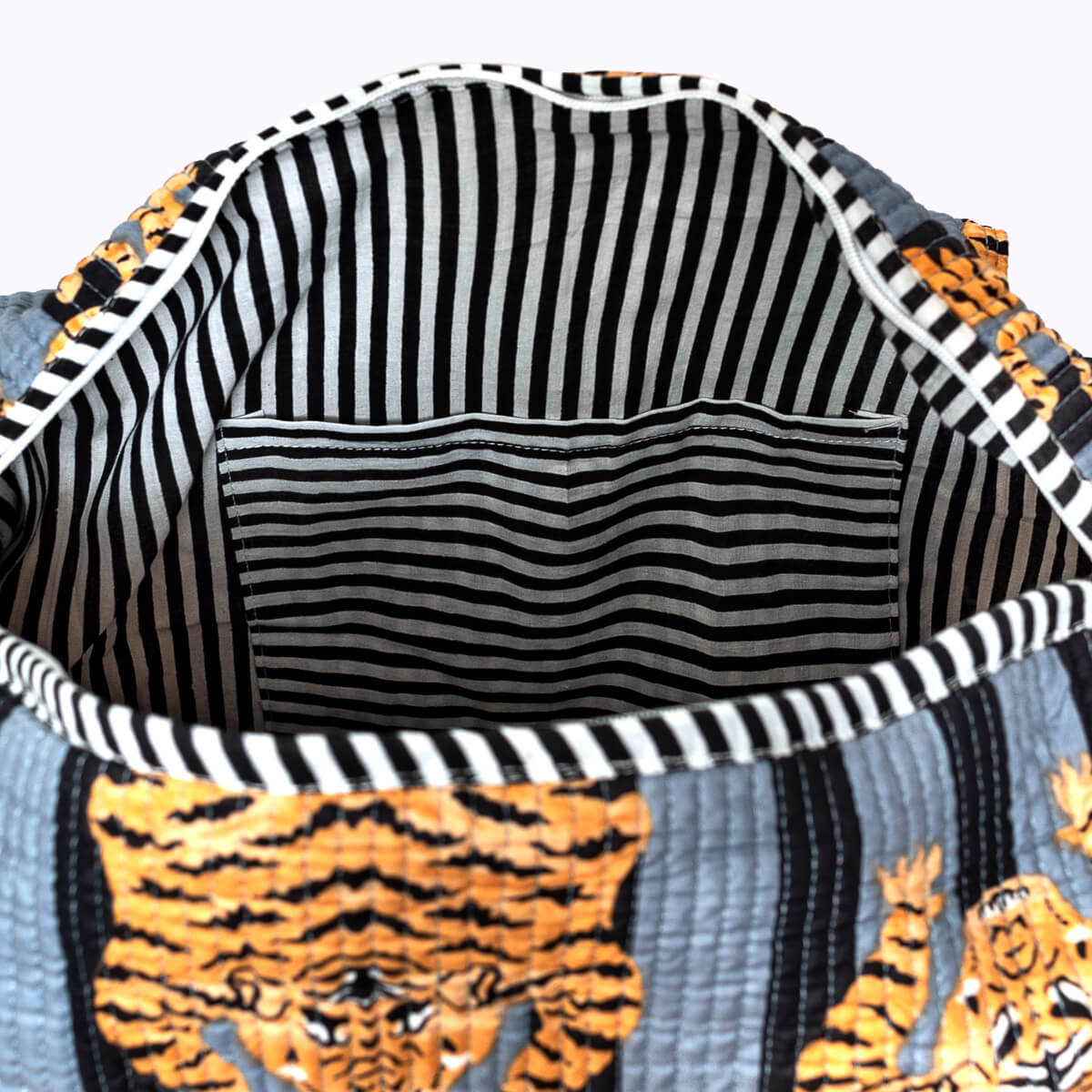 Handgemachte Baumwolltasche "Poppy Tiger Black"