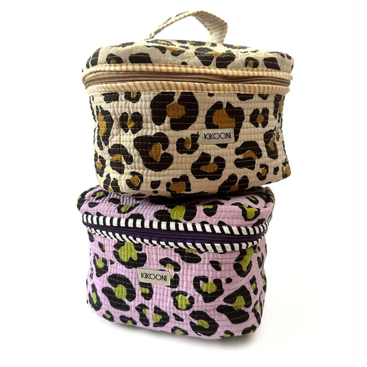 Große Kosmetiktasche BIG BEAUTY "Oh Leo cosmic lilac"