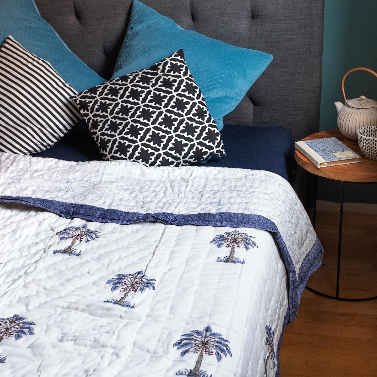 XXL Quilt "Palm Breeze" - King Size Überdecke (220 x 270 cm)
