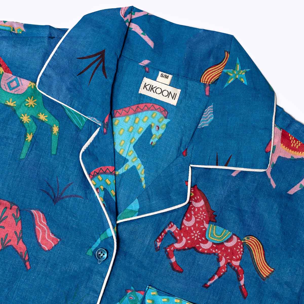 handbedruckter Baumwoll "Wild Horses - blue"