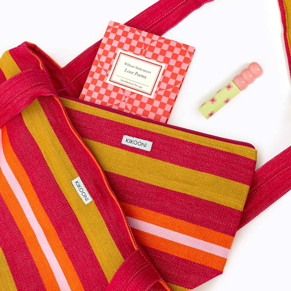 kleine Kosmetiktasche "QUE CALOR"