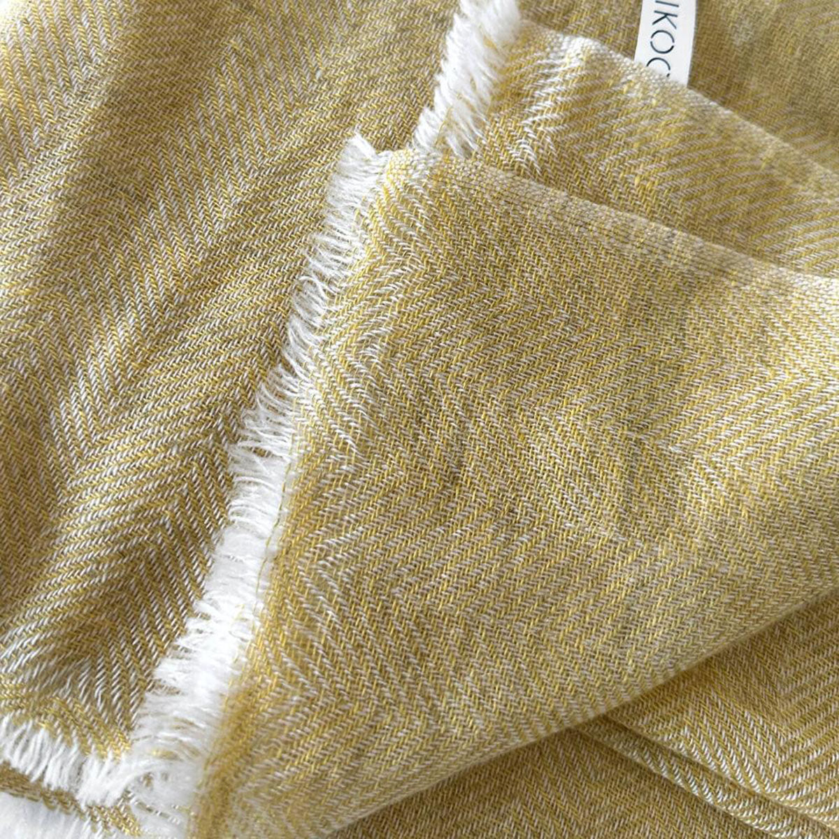 Large cashmere scarf "SPRINGDAYS"