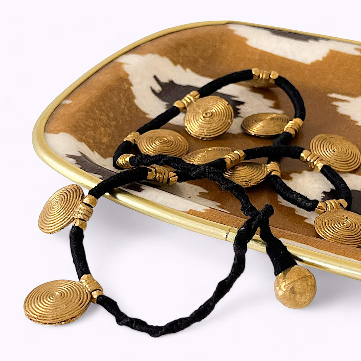 Dokra necklace "Groovy Shields"