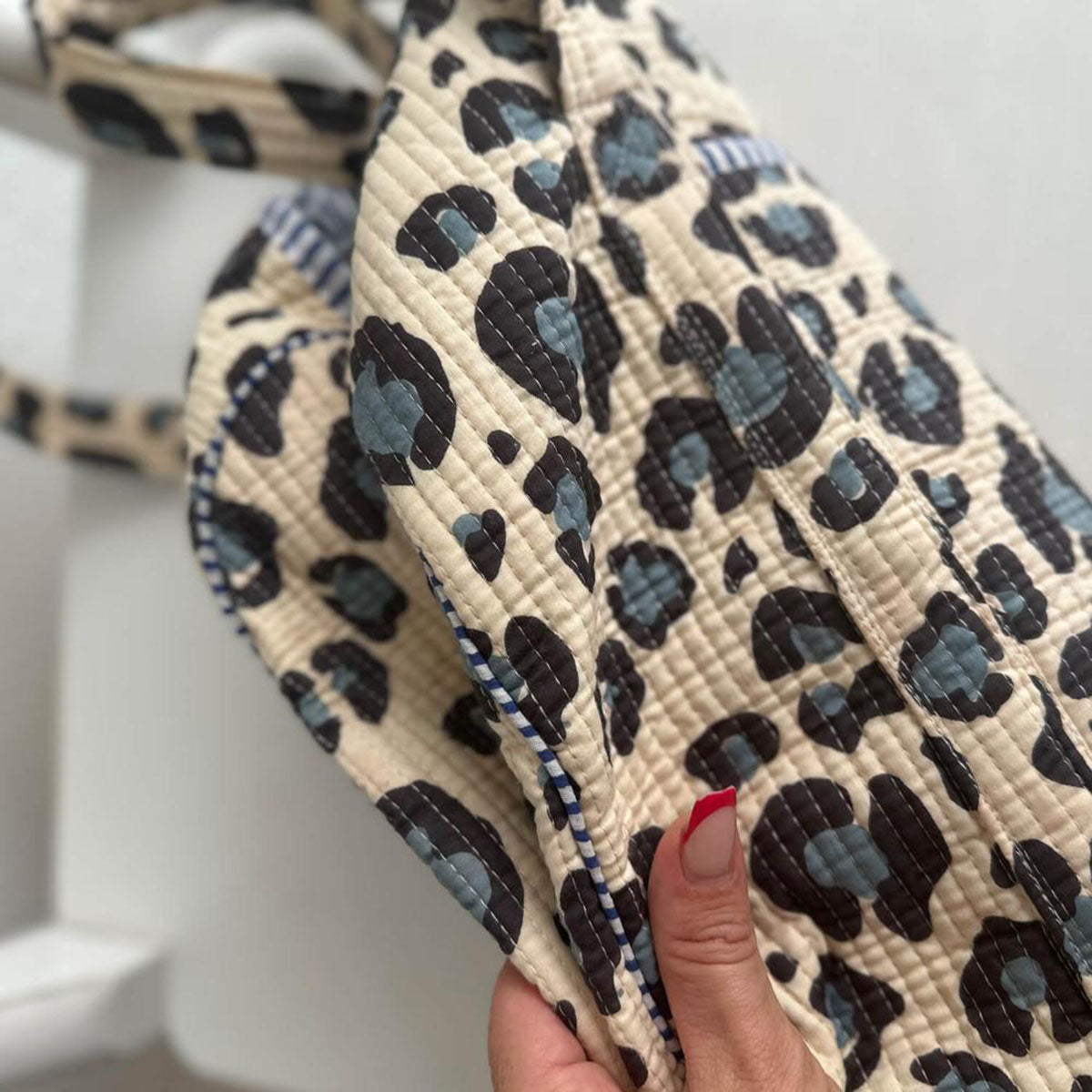 Handmade cotton bag "blue Leo"