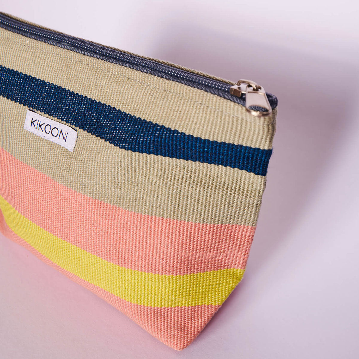 Handgewebte kleine Kosmetiktasche "SOLITA" aus Guatemala