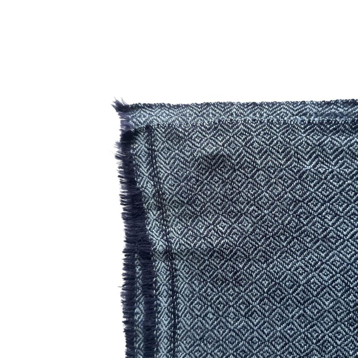 Large cashmere scarf "Simplicity"