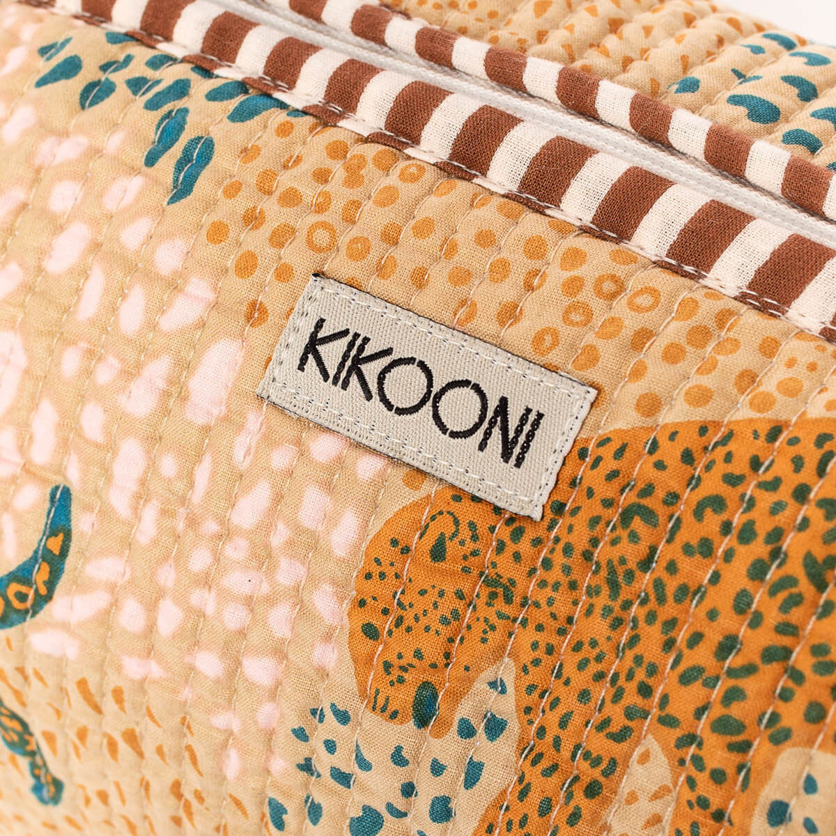 Handmade cosmetic bag "Lucky Leo" - beige