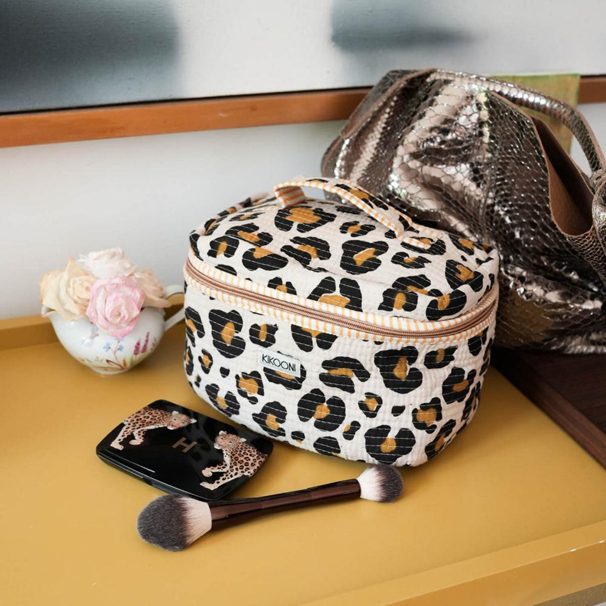 Große Kosmetiktasche BIG BEAUTY "Oh Leo"