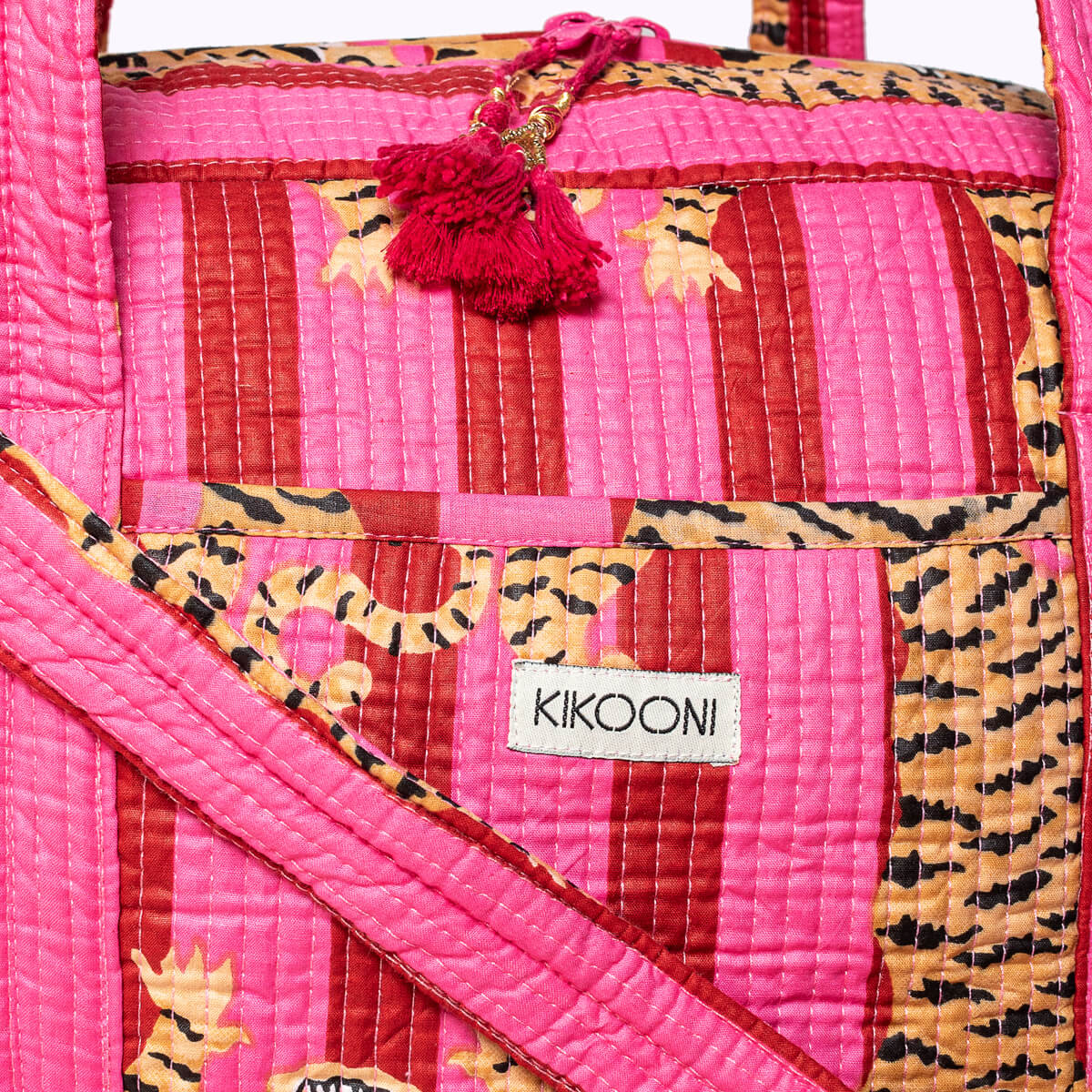 Large travel bag "Poppy Tiger LOVE"