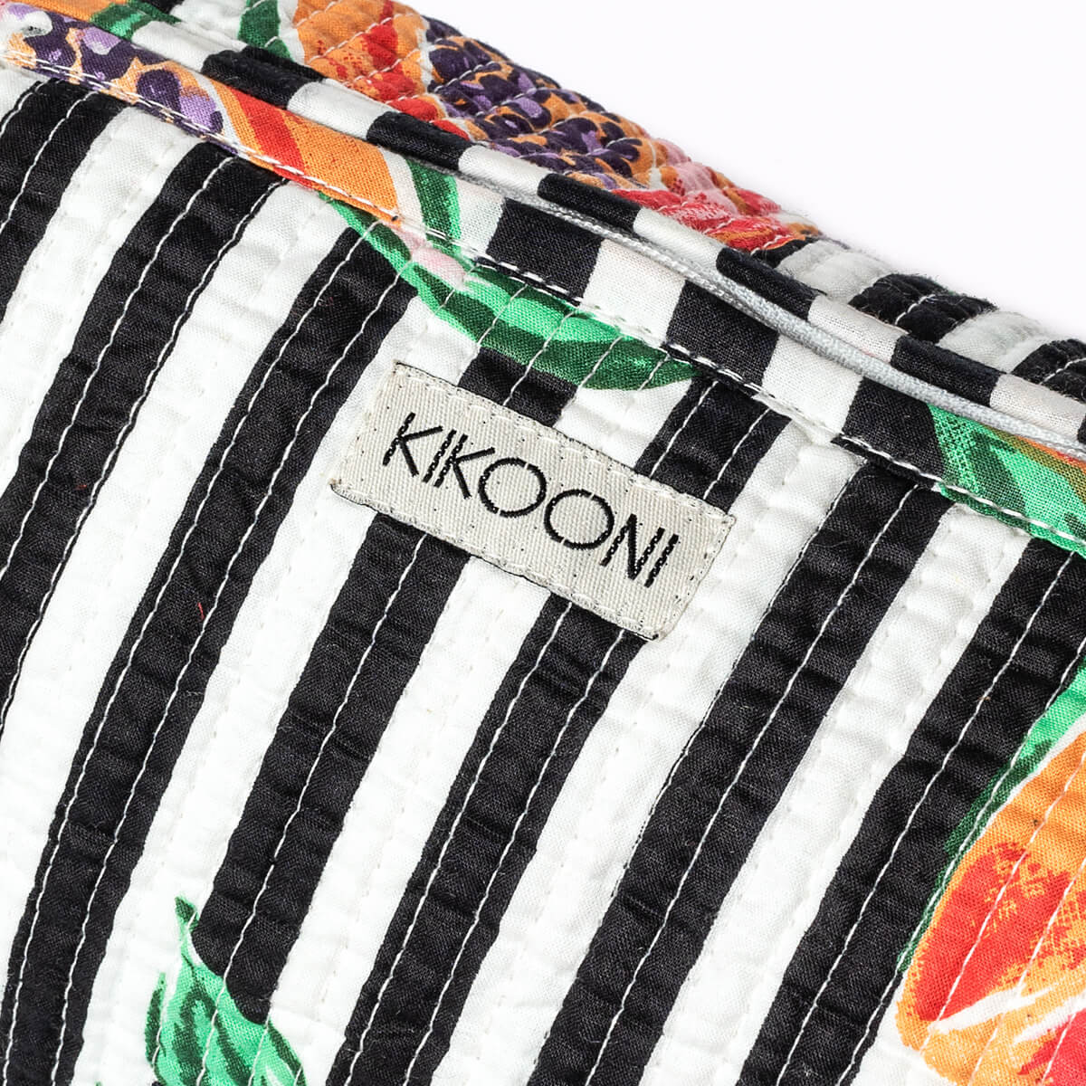 "My Papaya Love" cosmetic bag