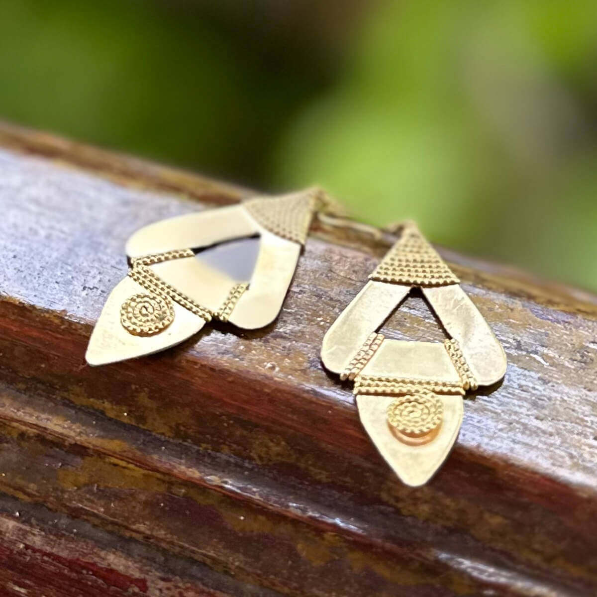 Dokra earrings "brave heart"