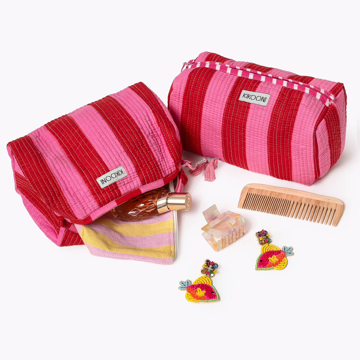Kosmetiktasche "Bold Stripes Love"