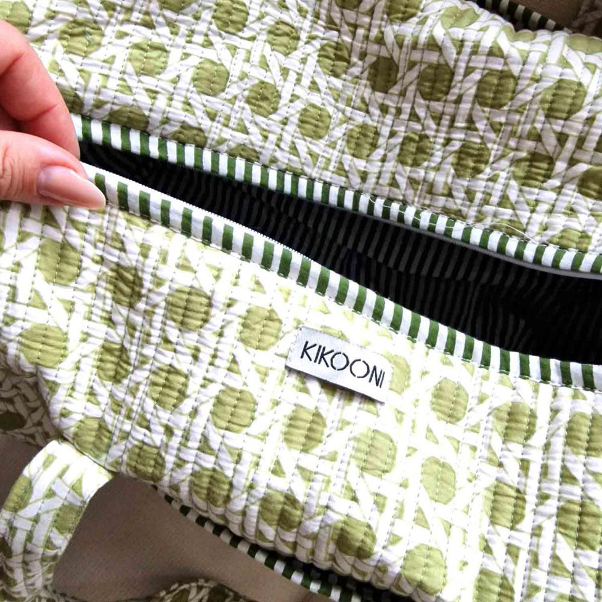 Handgemachte Baumwolltasche  "The Tree"