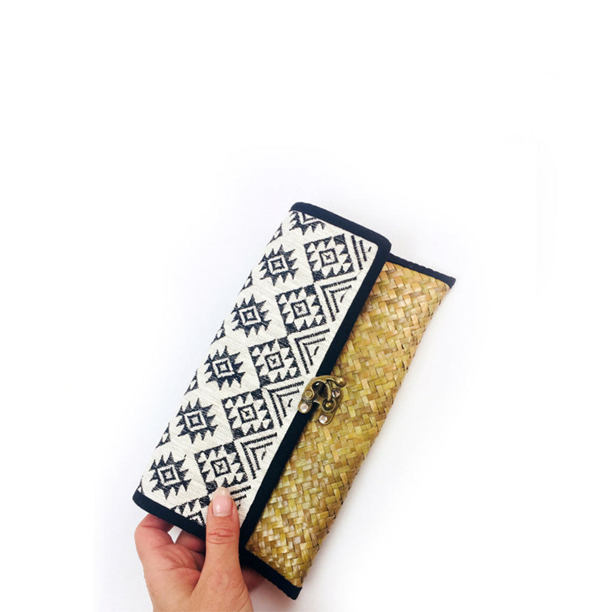 Rattan clutch "DALI"