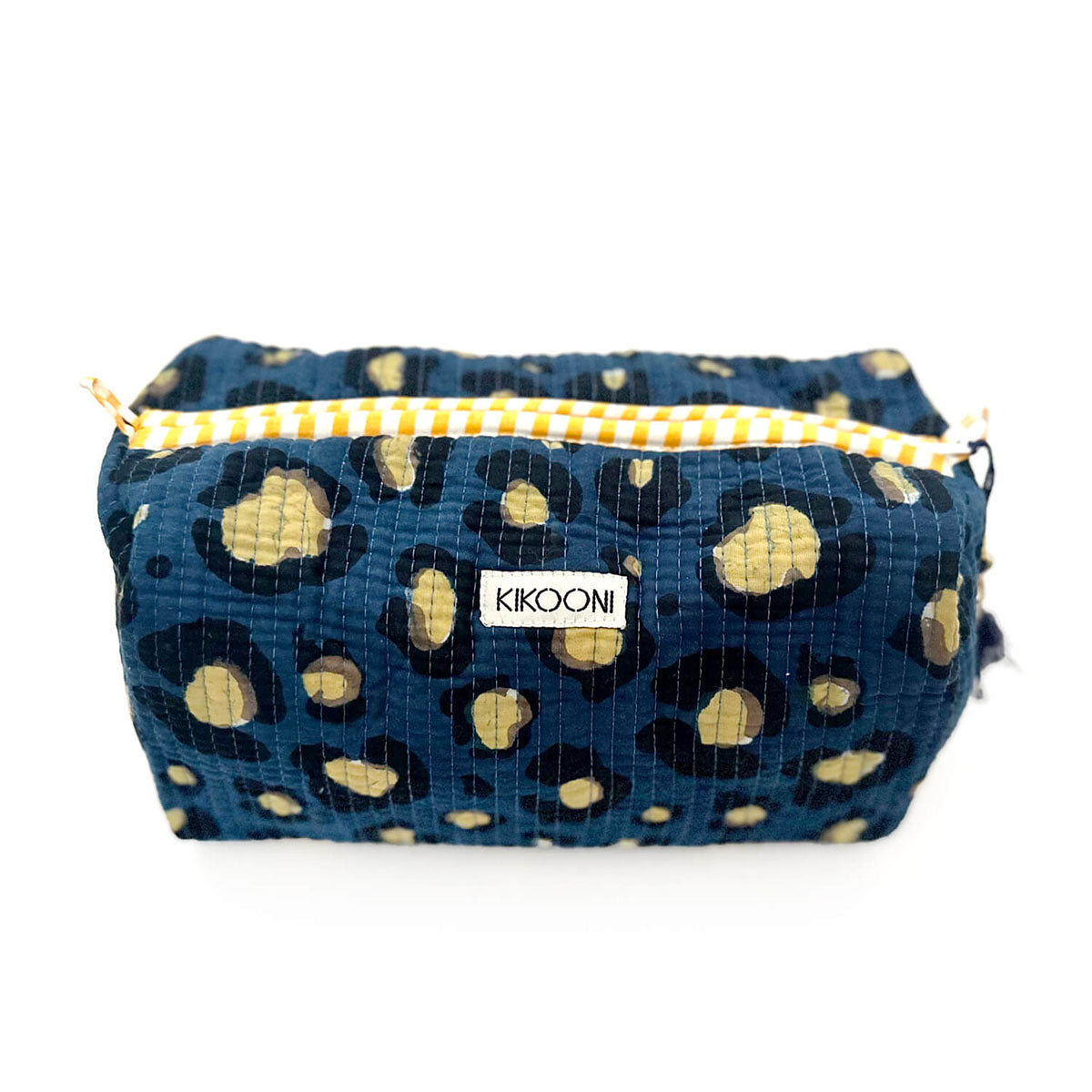 Handmade cosmetic bag "Dark Leo"