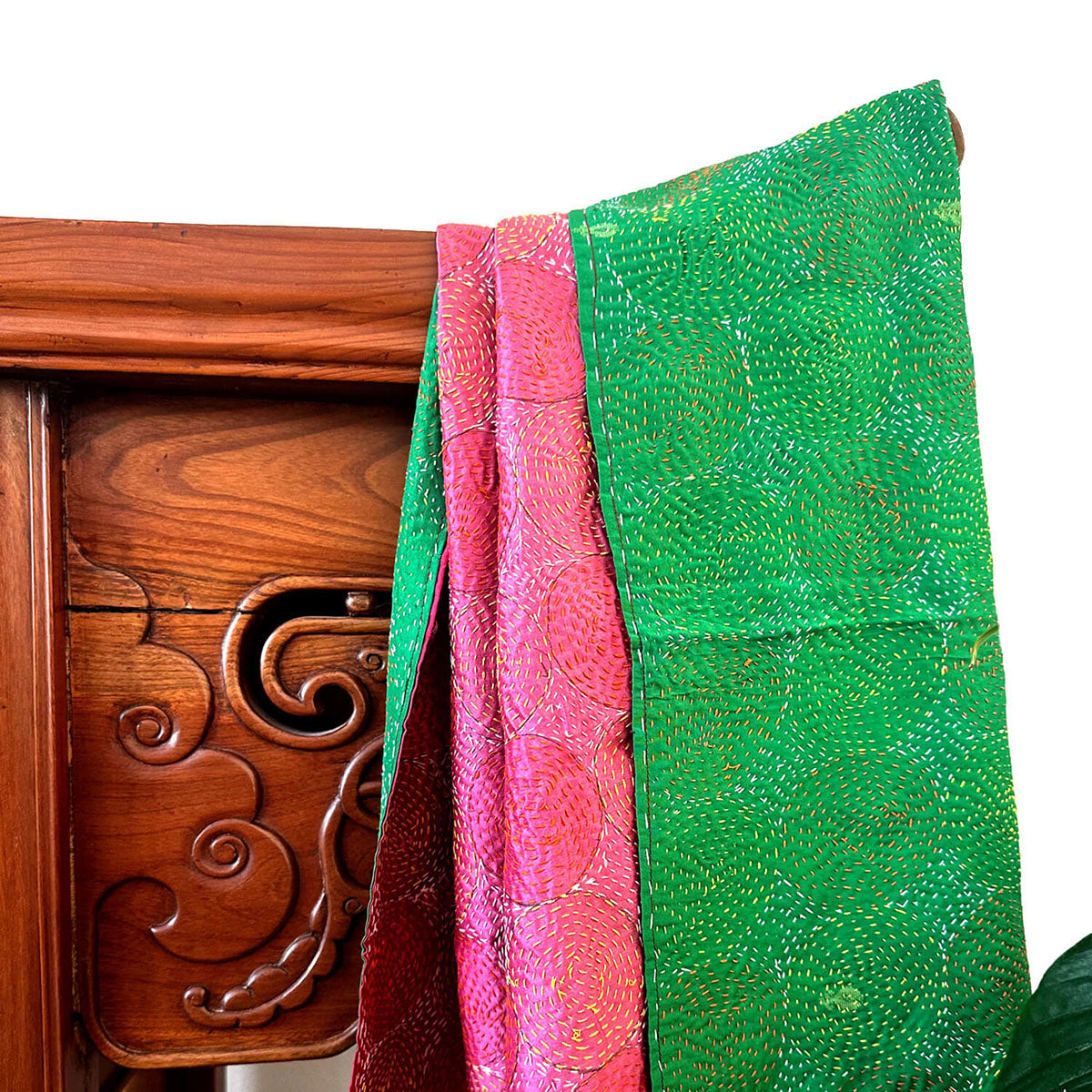 Kantha Scarf "PINK IVY" 