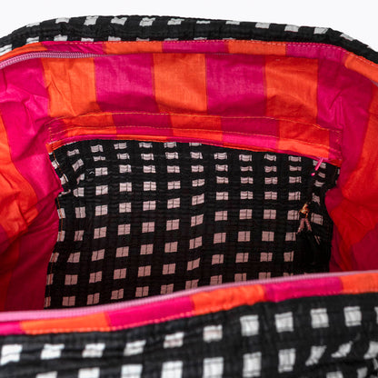 Große Reisetasche "Happy Checks" black