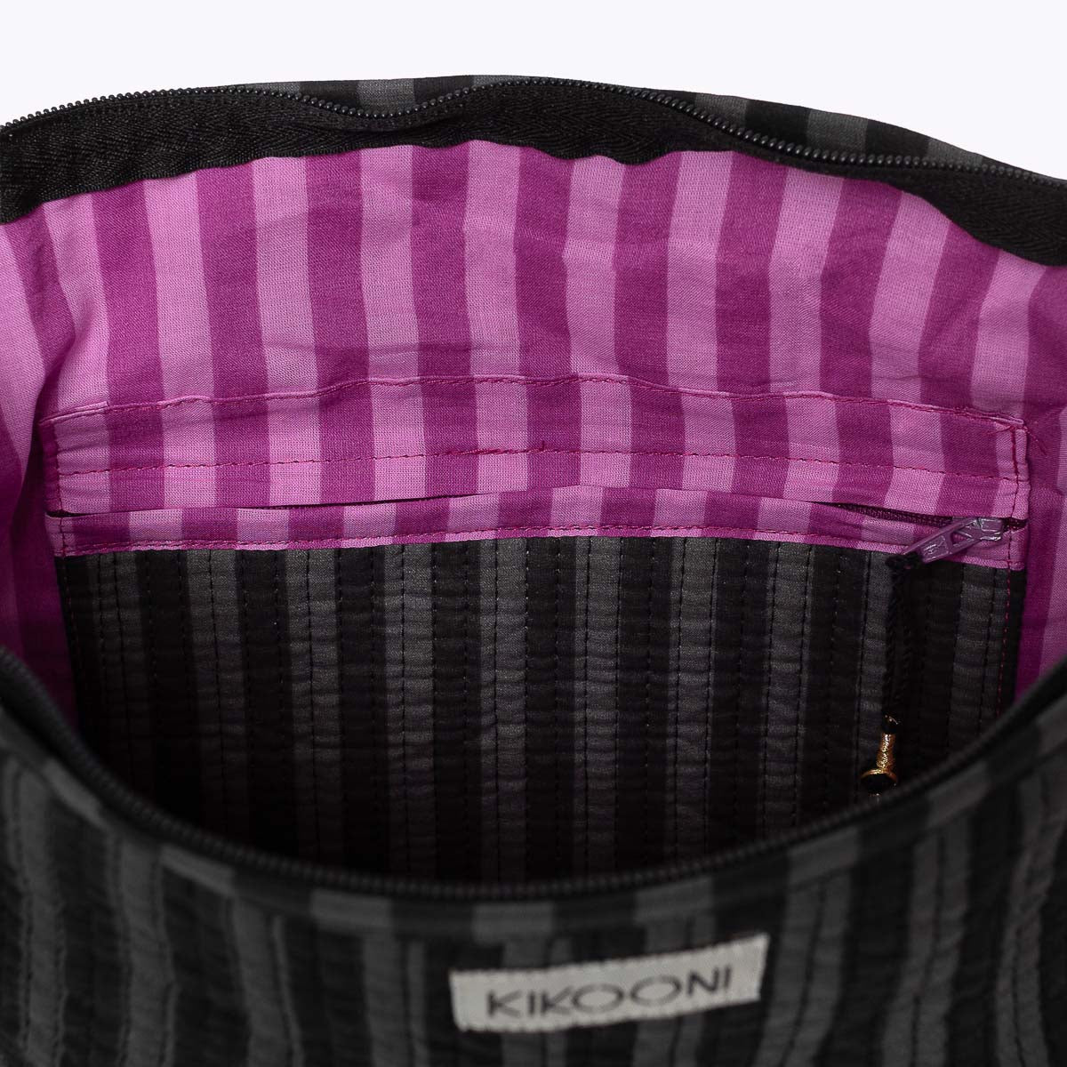 K - BAG "Thin Stripes Black"