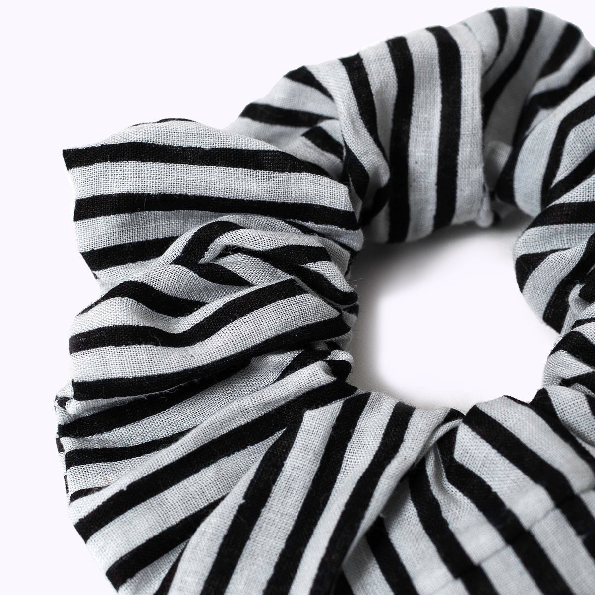 Cotton scrunchie "Shadow lines"