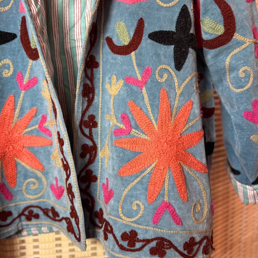 handgefertigte Velvet Jacke " Wild Flowers"  Dusty teal