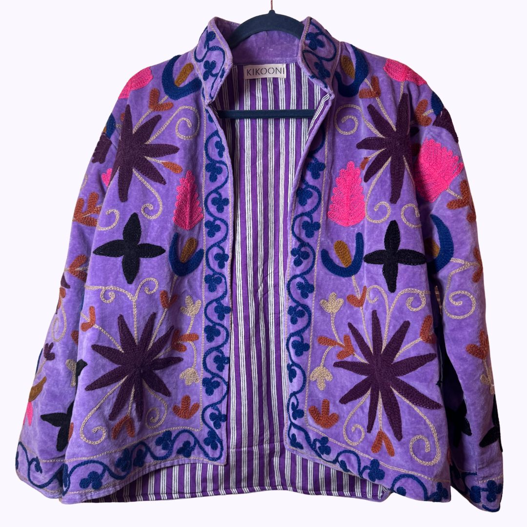 handgefertigte Velvet Jacke " Wild Flowers" Lavender Love