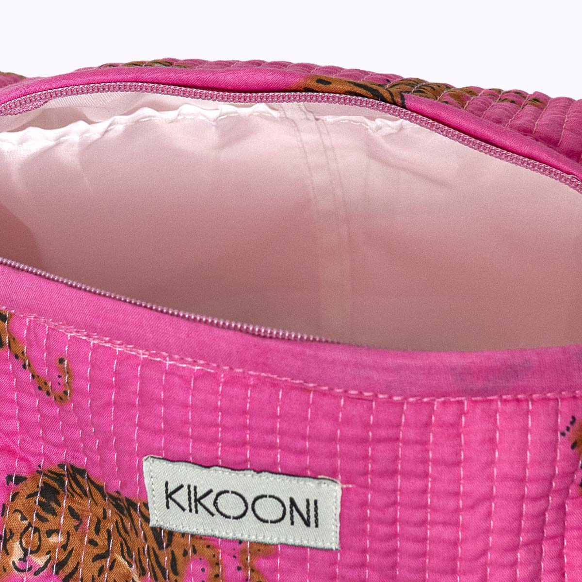 Kosmetiktasche "Electric Tigress 2"