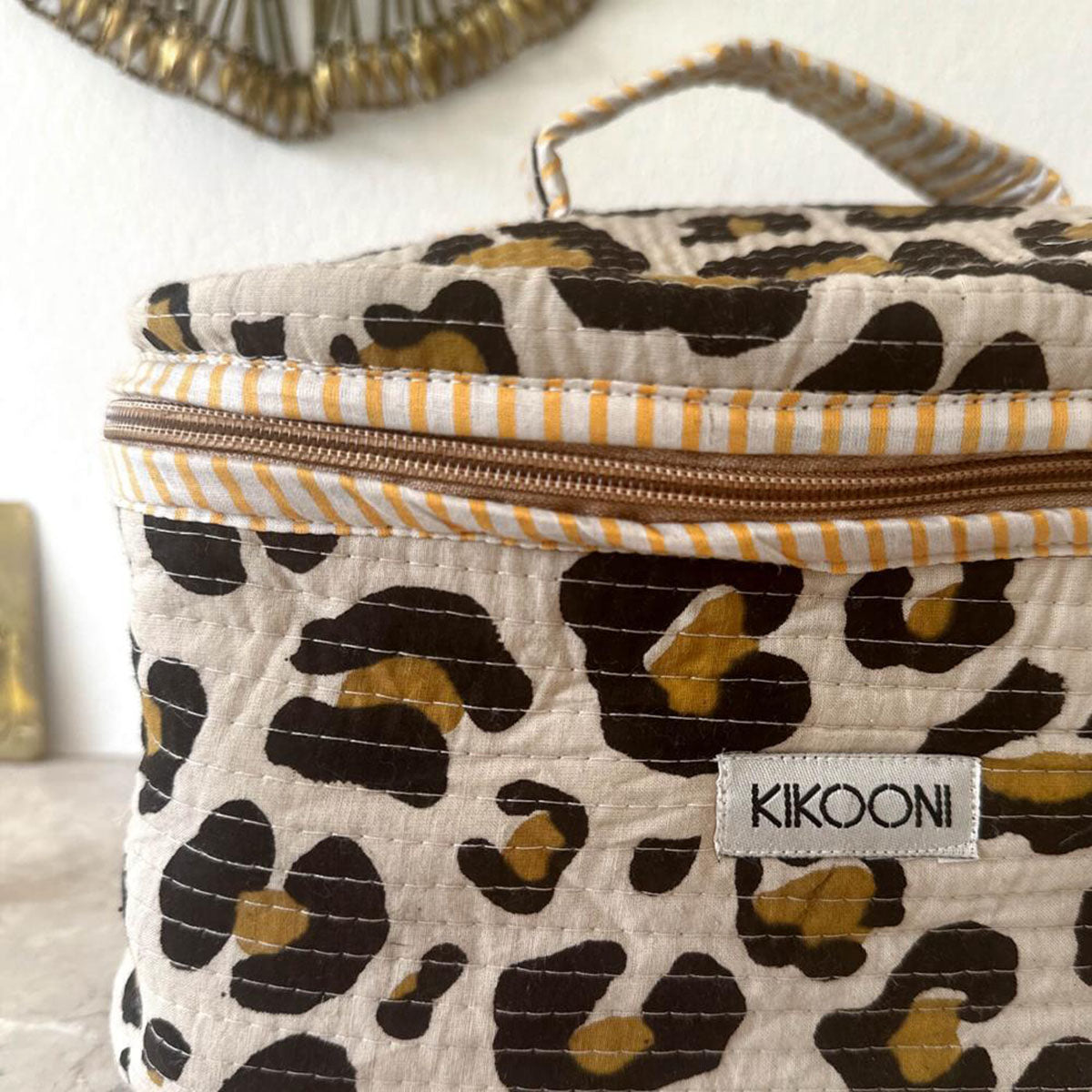 Large cosmetic bag BIG BEAUTY "Oh Leo"