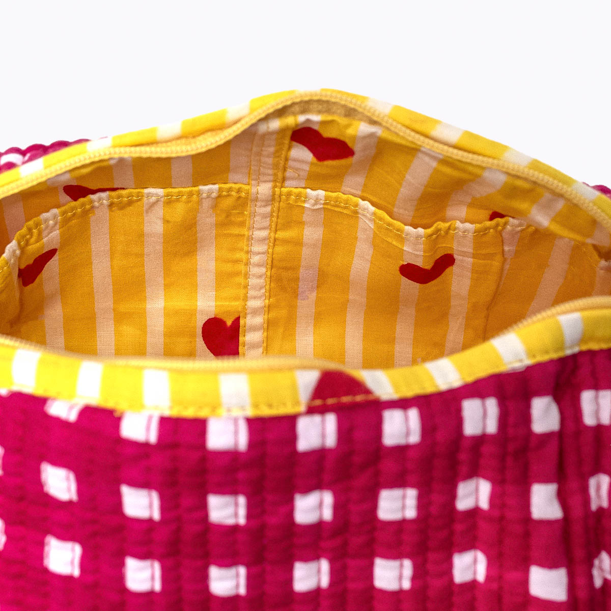 Kosmetiktasche "Happy Checks" pink