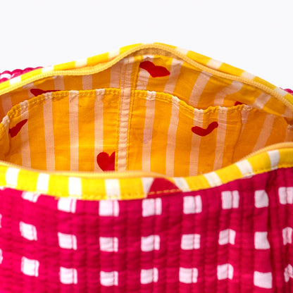 Kosmetiktasche "Happy Checks" pink