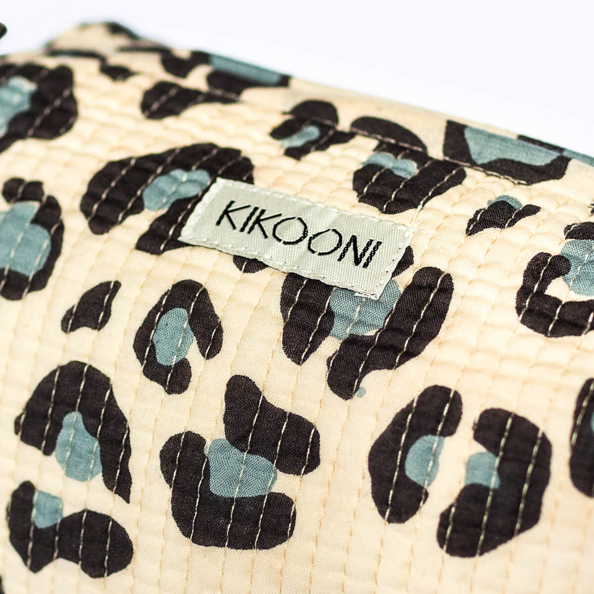 Handmade cosmetic bag "Blue Leo"