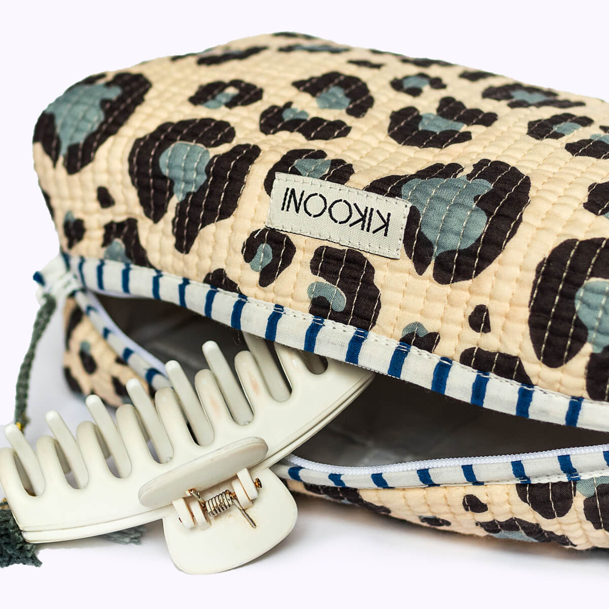 Handmade cosmetic bag "Blue Leo"