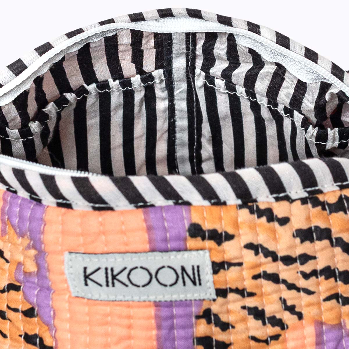 handmade cosmetic bag "Poppy Tiger peach fusion"