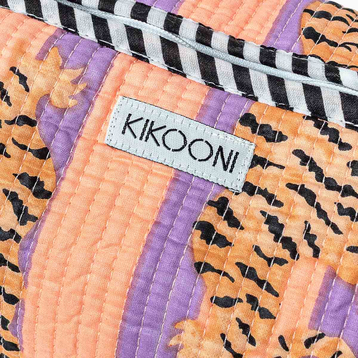 handmade cosmetic bag "Poppy Tiger peach fusion"