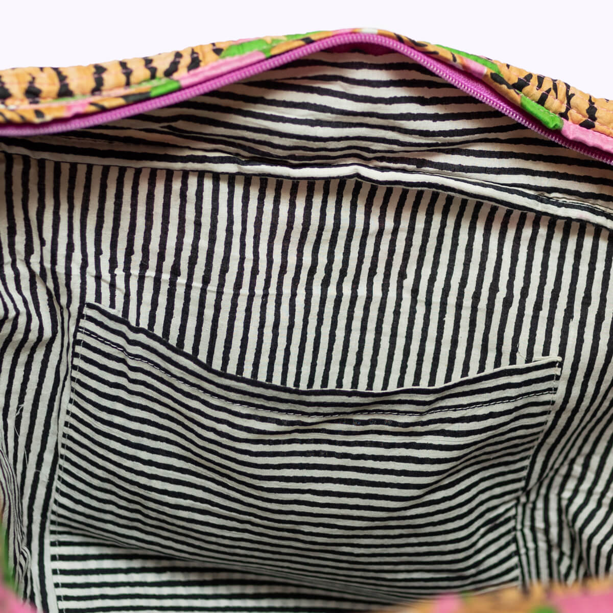 Große Reisetasche "Poppy Tiger Candy"