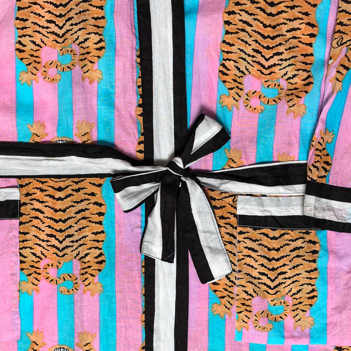Lightweight cotton kimono "Poppy Tiger Bubblegum"