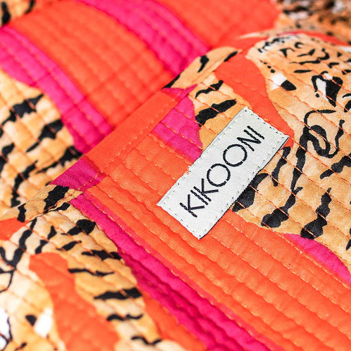 Große Reisetasche "Poppy Tiger"