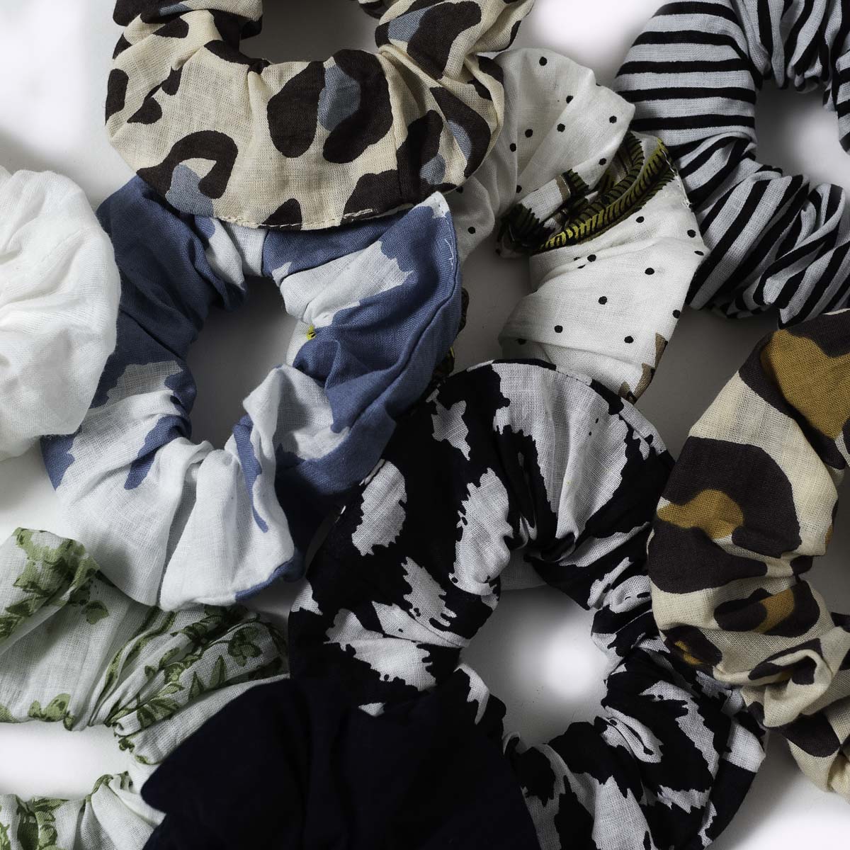 Baumwoll -scrunchie "BW Party"
