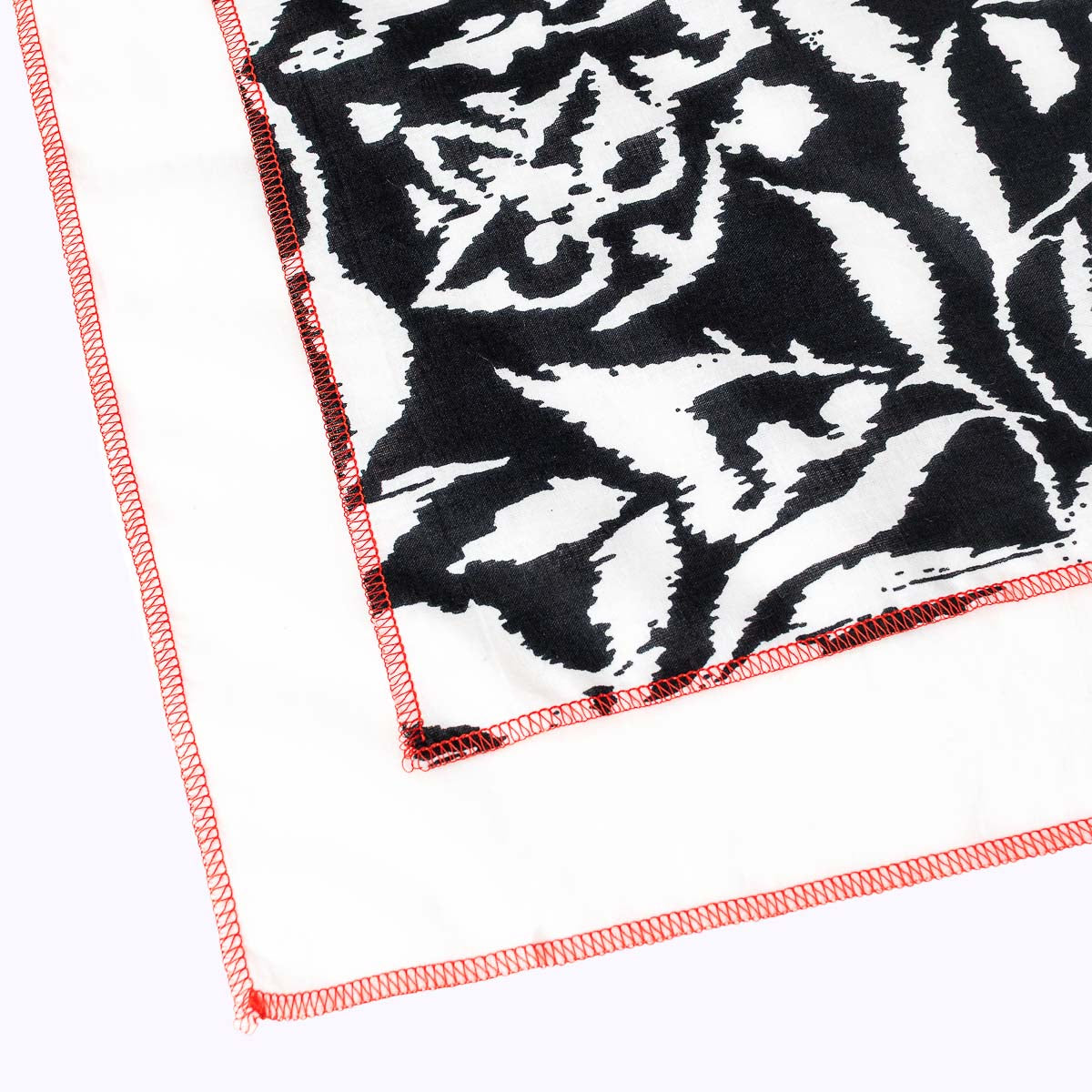 KIKOONI Statement Scarf 73 "Black Flower"