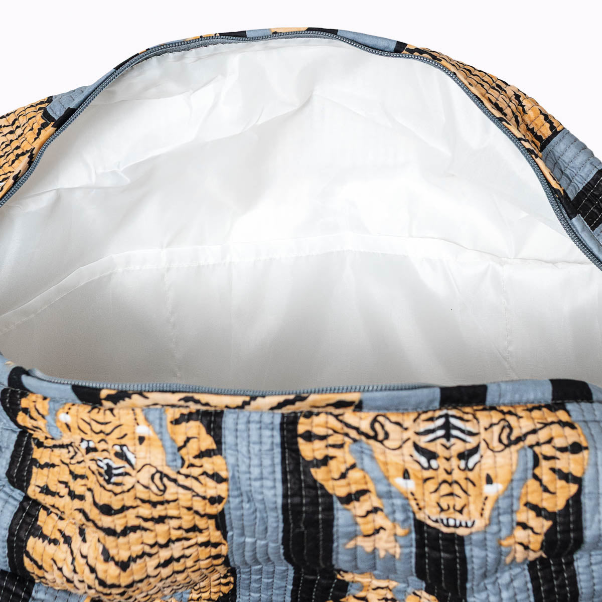 XXL Reisetasche "Poppy Tiger Black"
