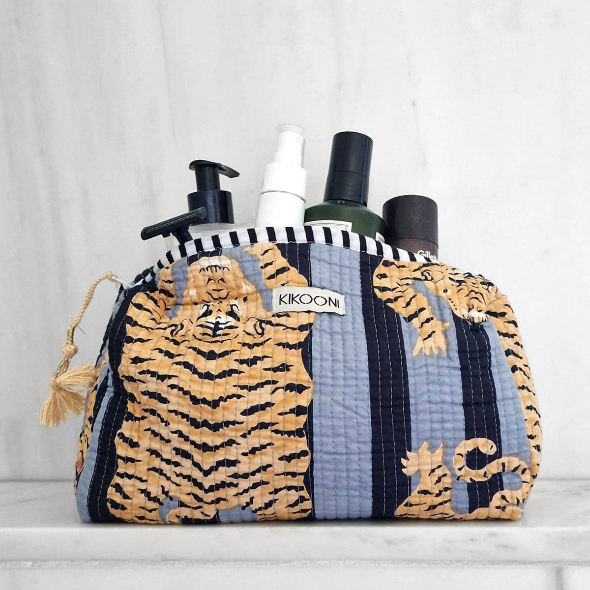 Handgemachte Kosmetiktasche "poppy Tiger" black