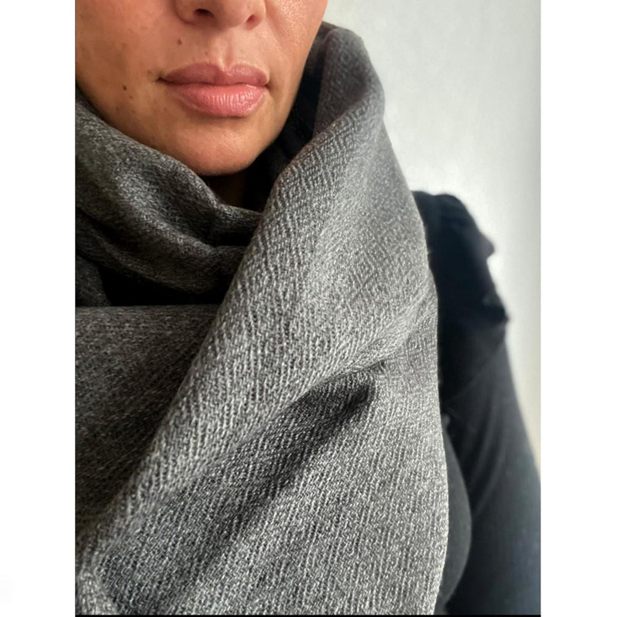 large cashmere scarf "THARGE" 