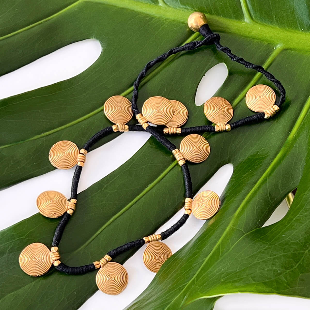 Dokra necklace "Groovy Shields"