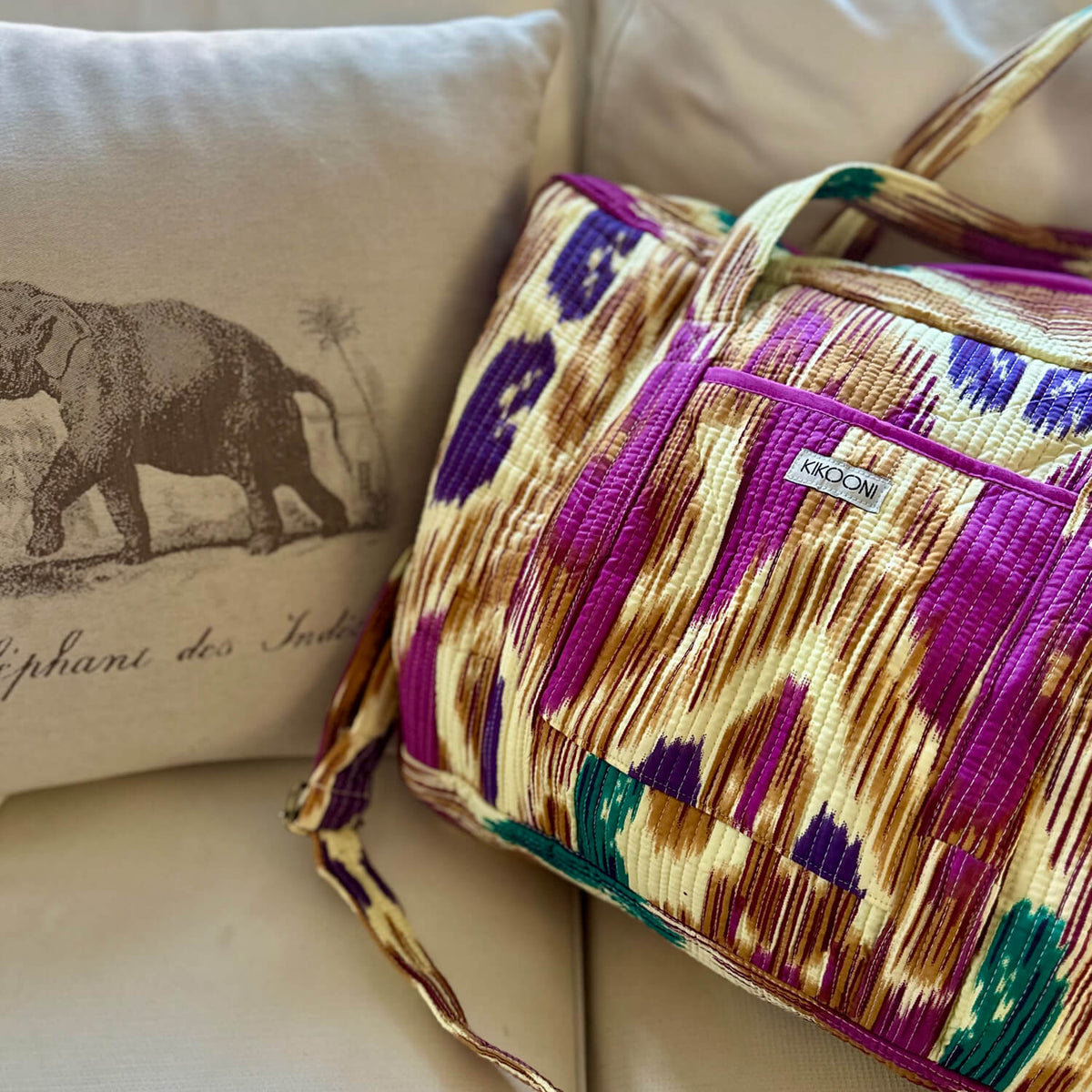 Große Reisetasche "Happy Ikat"